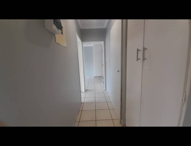 2 BEDROOM TOWNHOUSE TO LET IN THREE RIVERS